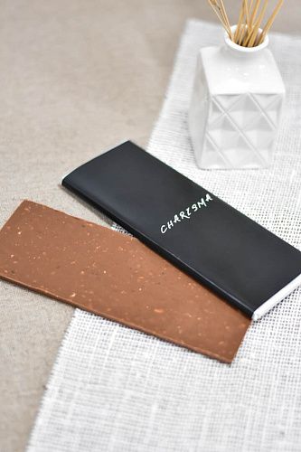 Шоколад с логотипом 100 г молочный 31,5 % какао с кусочками фундука. Премиум Бельгия (Бумажная этикетка) Шоколад с логотипом 100 г молочный 31,5 % какао с кусочками фундука. Премиум Бельгия (Бумажная этикетка)
